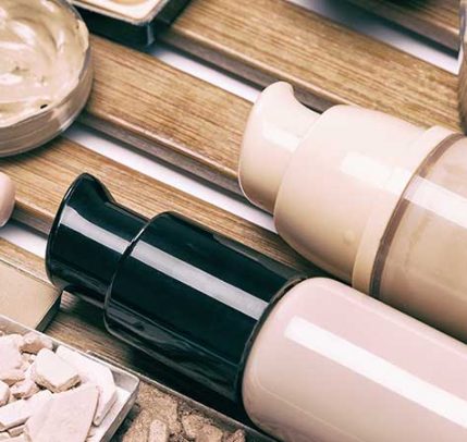 foundation-for-combination-skin Different types of liquid and powder foundation