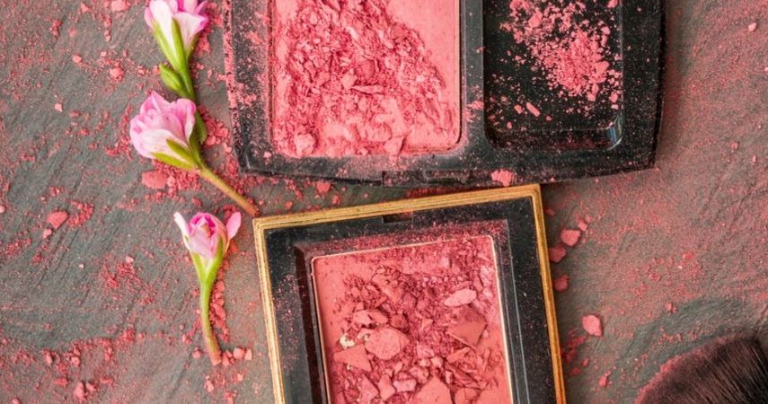 Blush made out of sustainable products.